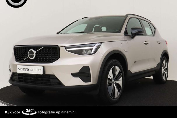 Volvo XC40 Recharge T4 Plus Dark 155 kW image number 1