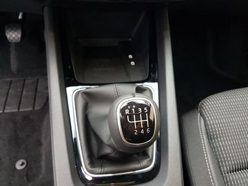 Car image 23