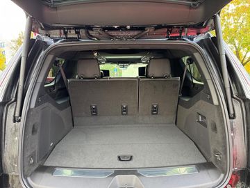 Car image 34