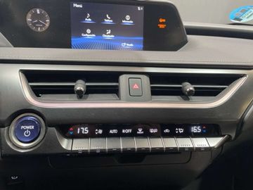 Car image 37