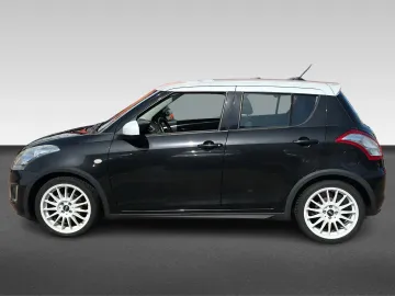 Car image 5