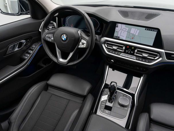 BMW 320d Touring Sport Line 140 kW image number 24