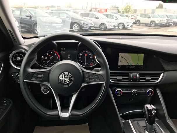 Alfa Romeo Giulia 2.2 118 kW image number 19