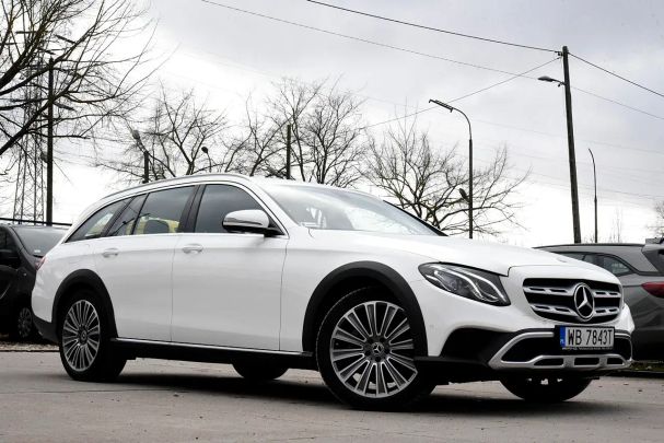 Mercedes-Benz E 220 d T All-Terrain 143 kW image number 4