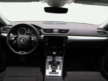 Car image 37