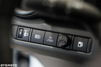 Car image 40