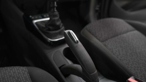 Car image 37