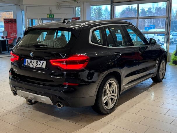 BMW X3 xDrive30e M 216 kW image number 8