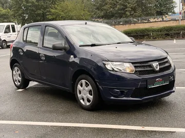 Car image 2