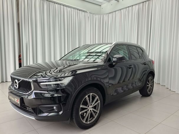 Volvo XC40 AWD 140 kW image number 1