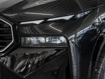 Car image 29
