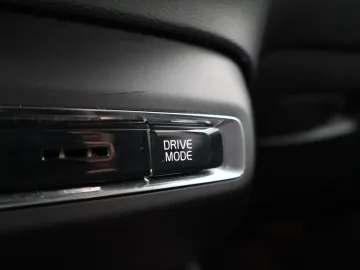 Car image 50