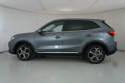 Car image 32