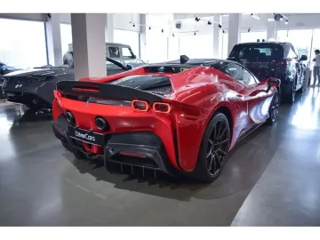 Car image 32