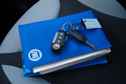 Car image 23
