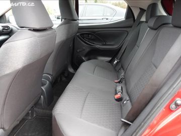 Car image 11