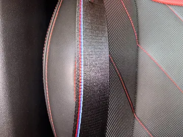 Car image 33