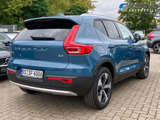 Volvo XC40 Core 120 kW image number 2