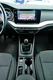 Car image 24