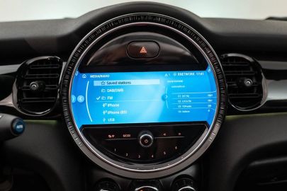 Car image 28