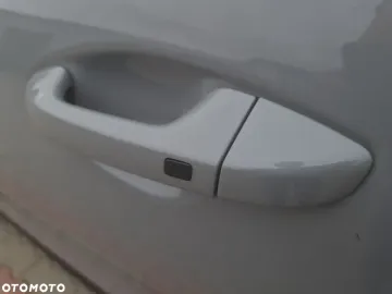Car image 33