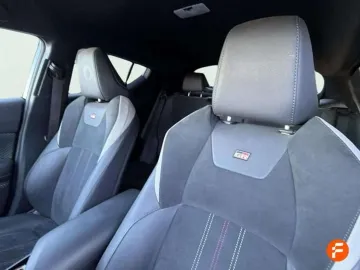 Car image 28