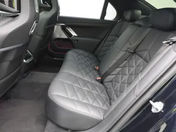 Car image 38