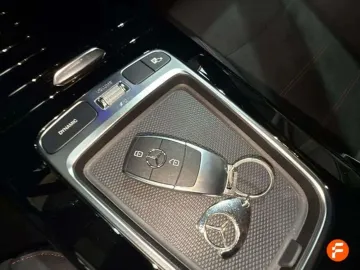 Car image 28