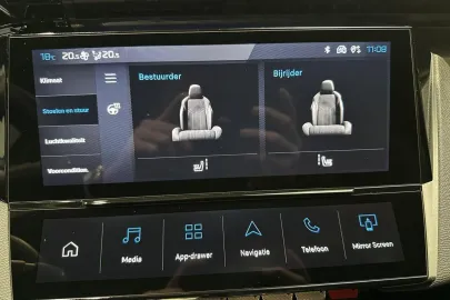 Car image 28