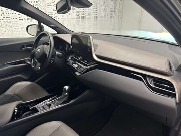 Car image 11