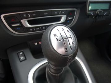 Car image 31