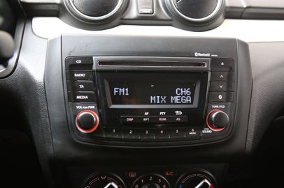 Car image 24