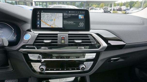 BMW iX3 210 kW image number 21