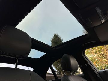 Car image 33