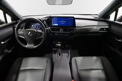 Car image 11