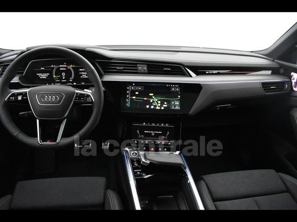 Audi Q8 55 quattro e-tron S-line 114 kWh 300 kW image number 7