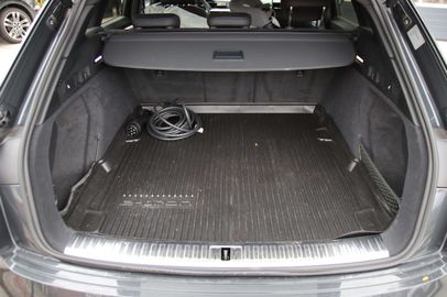 Car image 41