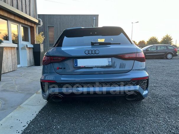 Audi RS3 2.5 TFSI quattro S tronic Sportback 294 kW image number 4