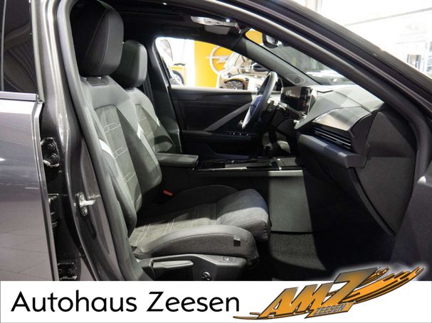 Opel Astra Sports Tourer 1.2 Turbo 96 kW image number 3