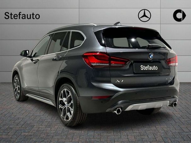 BMW X1 sDrive18d xLine 110 kW image number 4