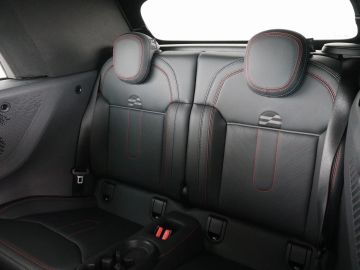 Car image 33