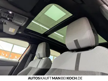 Car image 35