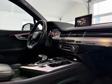 Car image 31