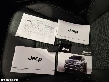 Car image 40