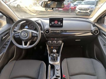 Car image 15