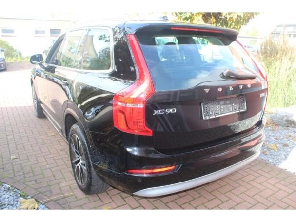 Volvo XC90 B5 AWD Momentum 173 kW image number 6