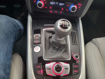 Car image 37