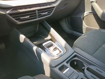 Car image 26