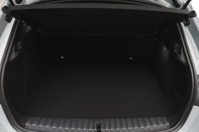 Car image 32
