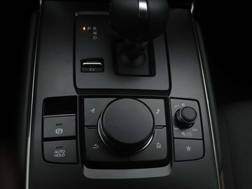 Car image 38